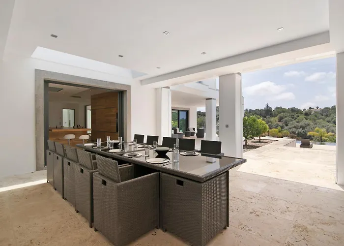 Villa Areeiro *